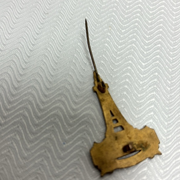 Vintage  blackpool tower souvenir pin - Picture 4 of 7